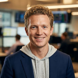 Ryan Brooks, analyste principal en trading chez Lune Rendo, en image de profil